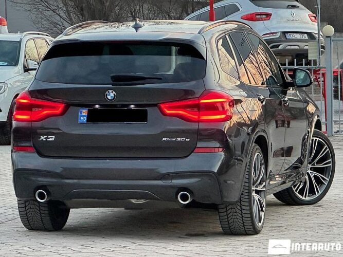 BMW X3 3.0e 36 interauto-car