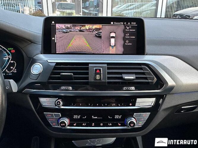 BMW X3 3.0e 45 interauto-car