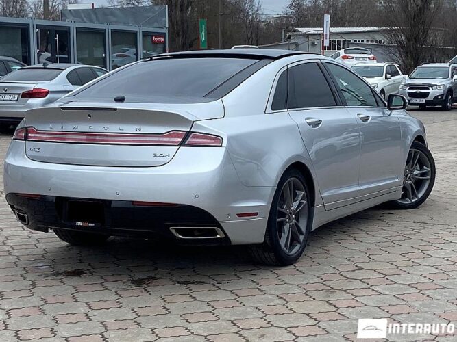 Lincoln MKZ 33 interauto-car