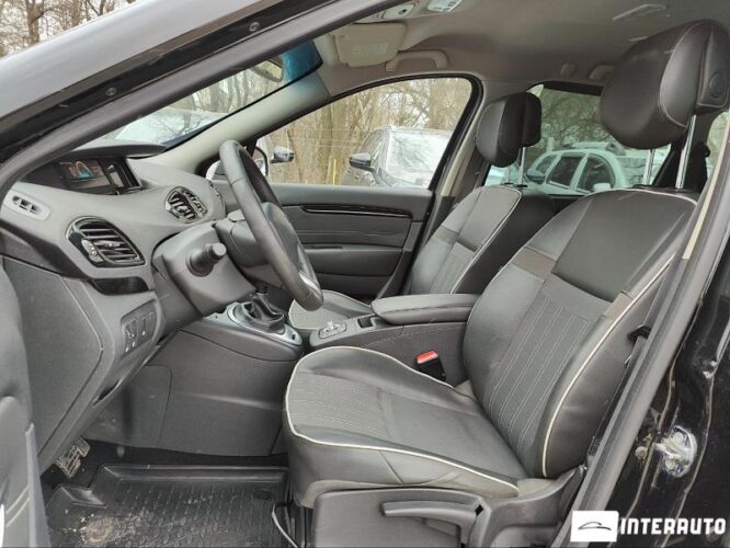 Renault Grand Scenic 34 interauto-car