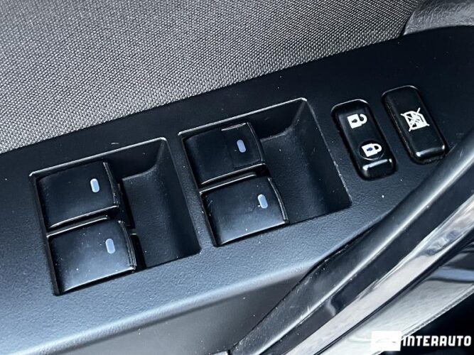 Toyota Auris 41 interauto-car