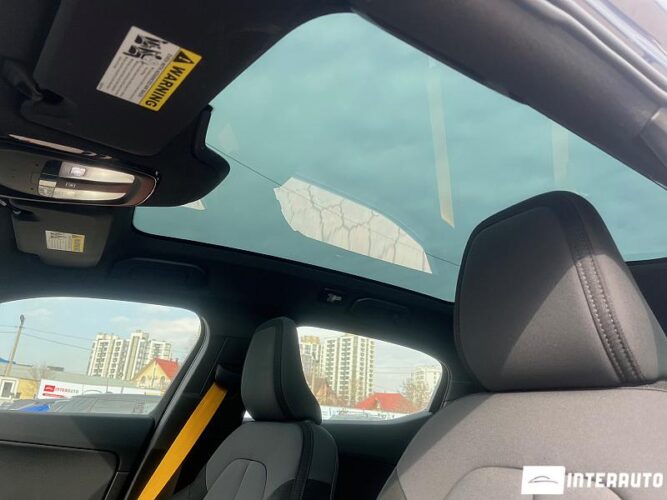 Volvo Polestar 2 42 interauto-car