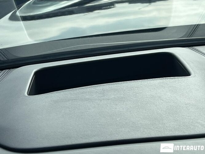 Audi Q8 45 interauto-car