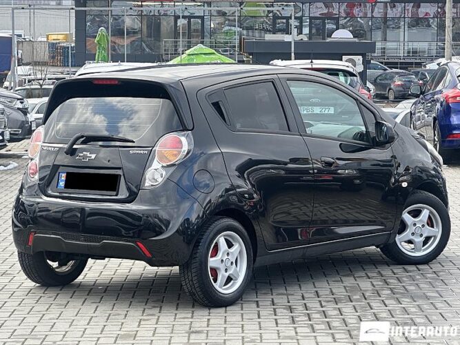 Chevrolet Spark 32 interauto-car