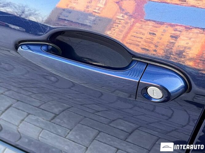 BMW 330E 34 interauto-car