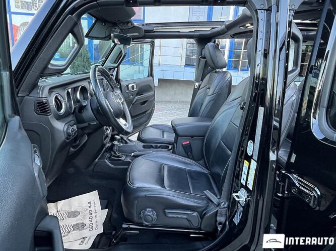 Jeep Wrangler 41 interauto-car