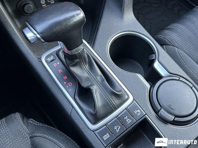 Kia Sportage 42 interauto-car