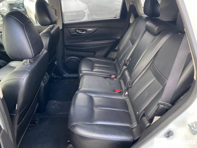 Nissan X-Trail 51 interauto-car