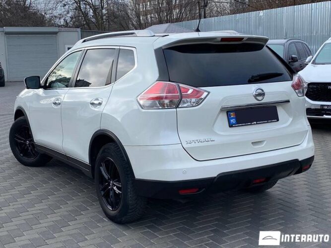 Nissan X-Trail 36 interauto-car