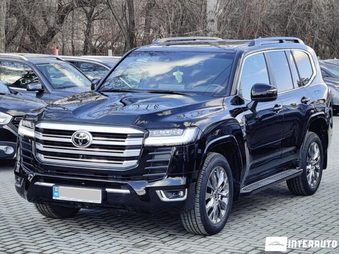 Toyota Land Cruiser 37 interauto-car