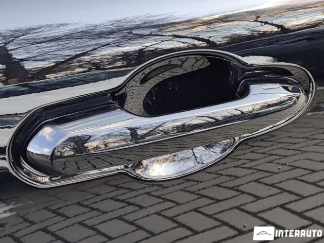 Toyota Land Cruiser 60 interauto-car