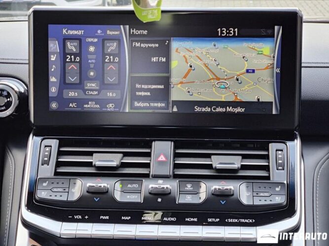 Toyota Land Cruiser 50 interauto-car