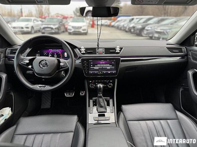 Skoda Superb 46 interauto-car