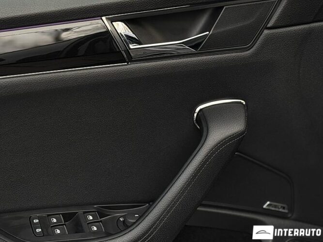 Skoda Superb 37 interauto-car