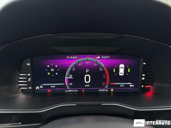 Skoda Superb 42 interauto-car