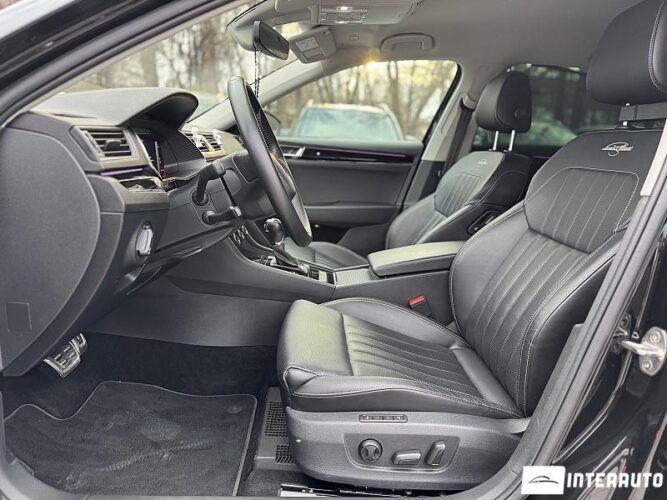 Skoda Superb 38 interauto-car