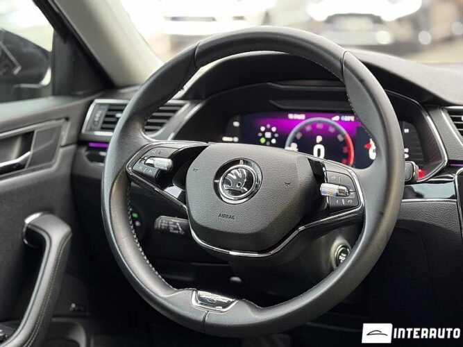 Skoda Superb 41 interauto-car