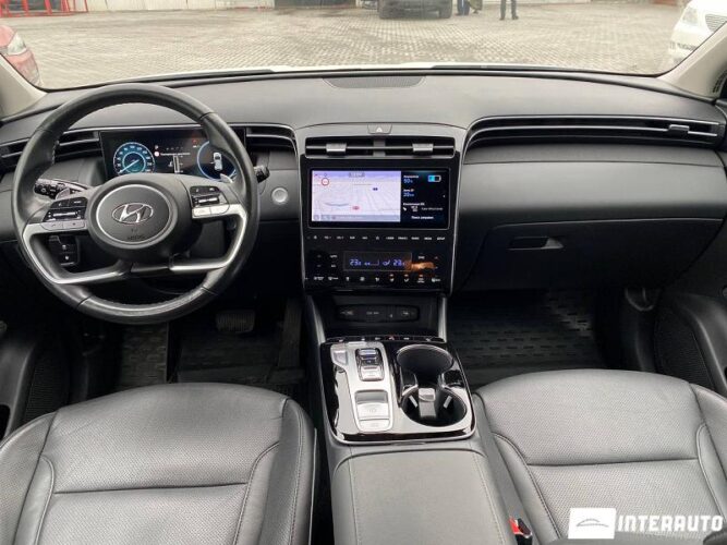Hyundai Tucson 38 interauto-car