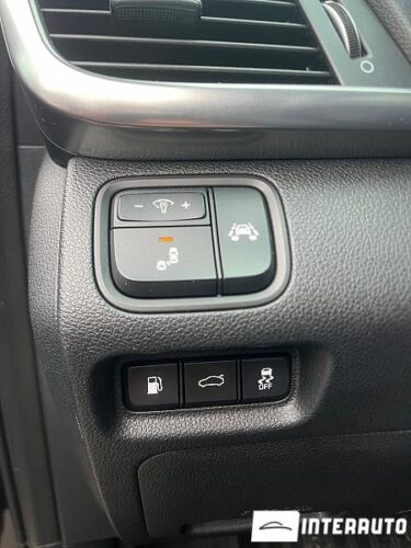 Kia Optima 44 interauto-car