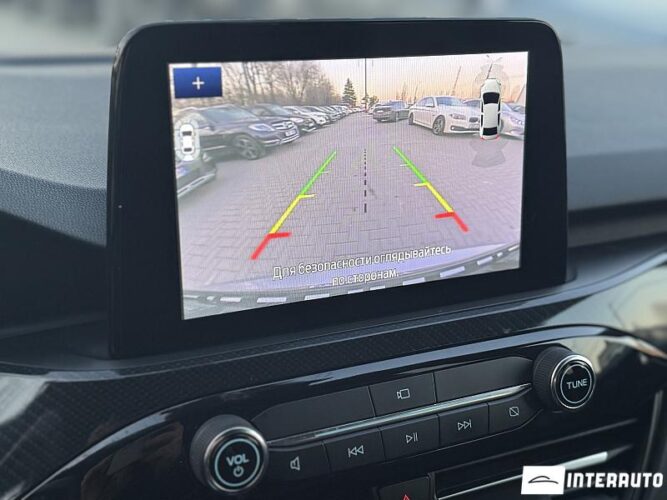 Ford Kuga 52 interauto-car