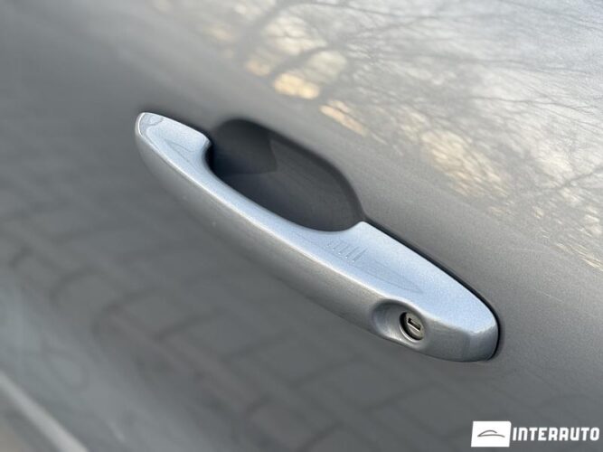 Ford Kuga 41 interauto-car