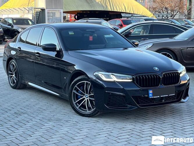 BMW 530e 32 interauto-car