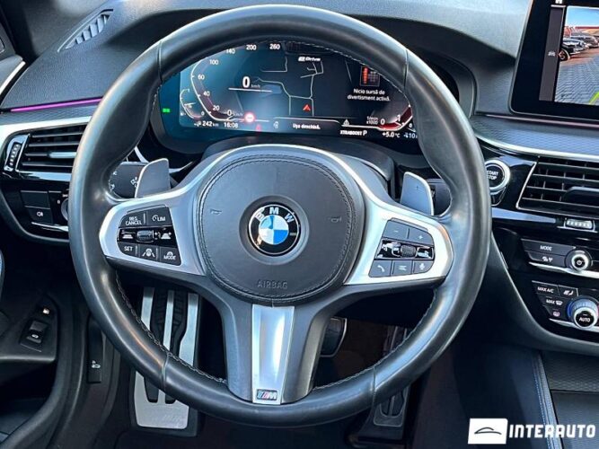 BMW 530e 38 interauto-car