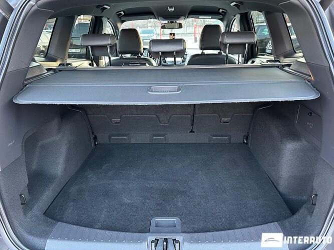 Ford Kuga 50 interauto-car