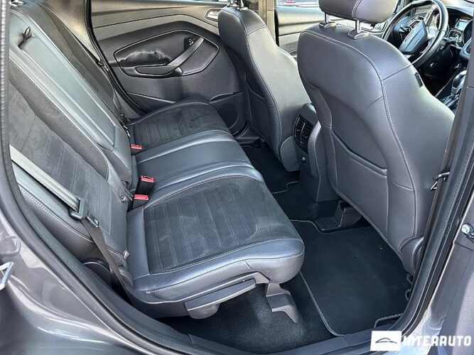 Ford Kuga 49 interauto-car