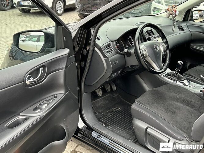 Nissan Pulsar 38 interauto-car