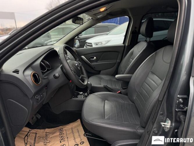 Dacia Logan MCV Stepway 32 interauto-car