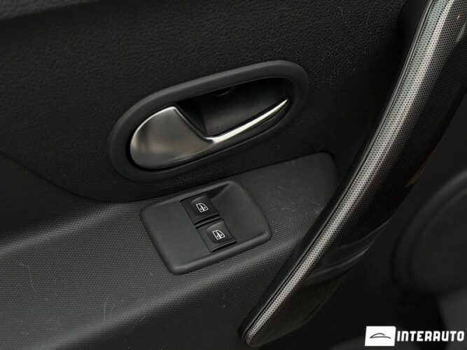 Dacia Logan MCV Stepway 33 interauto-car