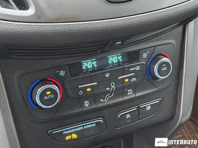 Ford Escape 46 interauto-car