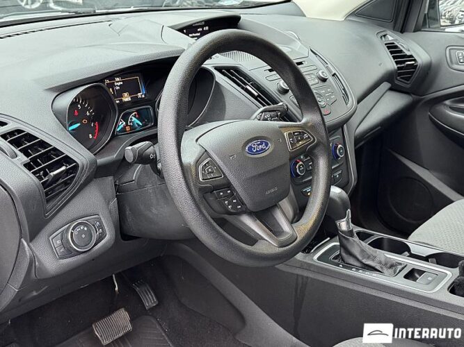 Ford Escape 40 interauto-car