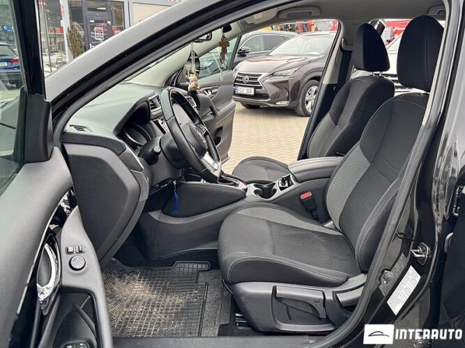 Nissan Qashqai 33 interauto-car