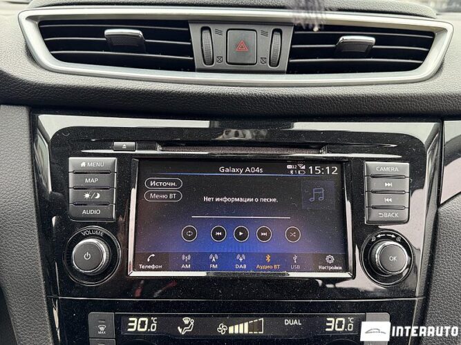 Nissan Qashqai 37 interauto-car