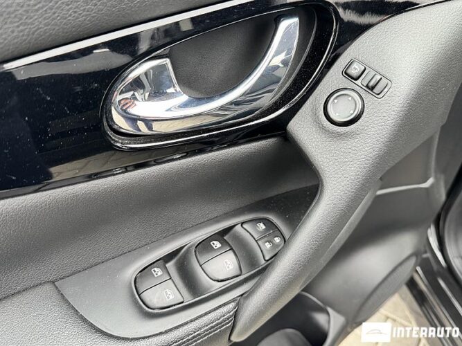 Nissan Qashqai 44 interauto-car