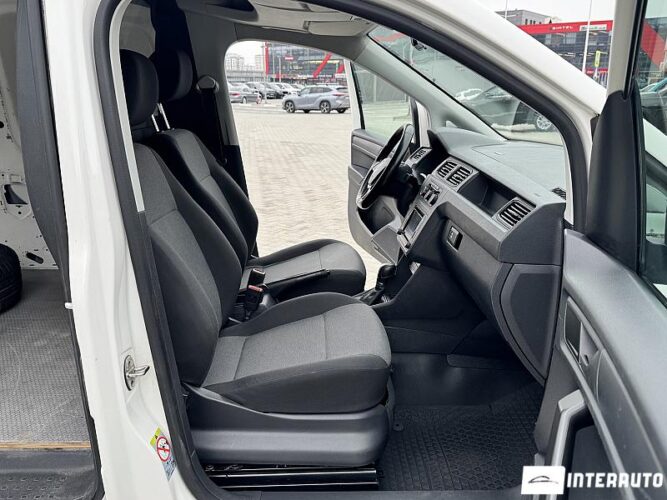 Volkswagen Caddy Maxi 43 interauto-car