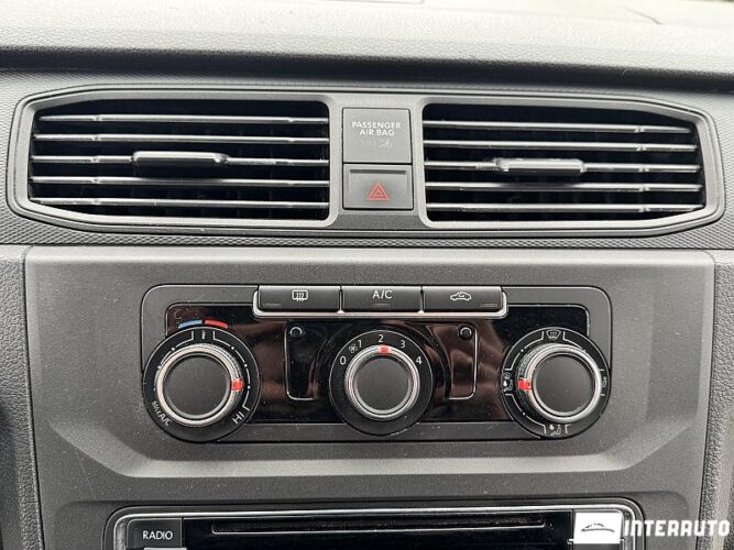 Volkswagen Caddy Maxi 38 interauto-car