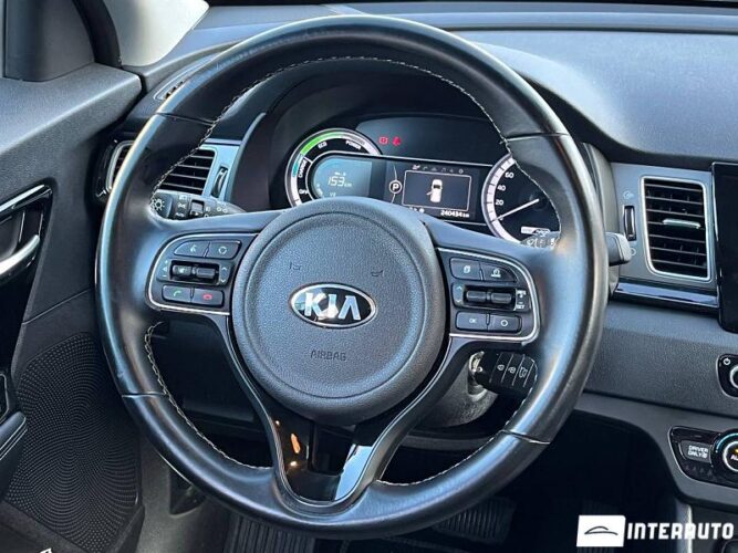 Kia Niro 33 interauto-car