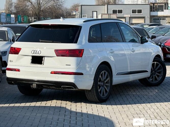 Audi Q7 47 interauto-car