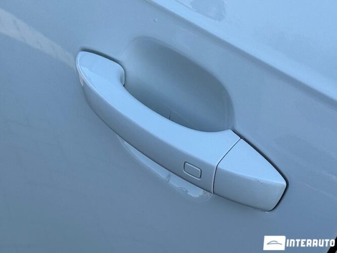 Audi Q7 71 interauto-car