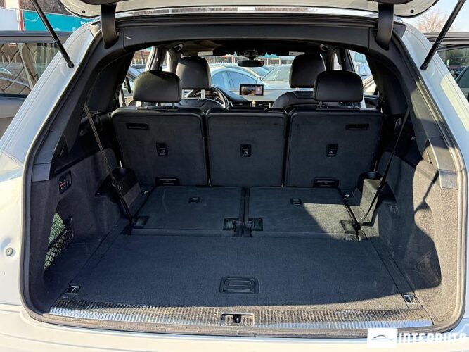 Audi Q7 57 interauto-car