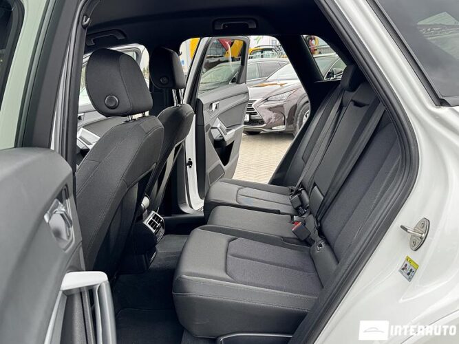 Audi Q3 47 interauto-car