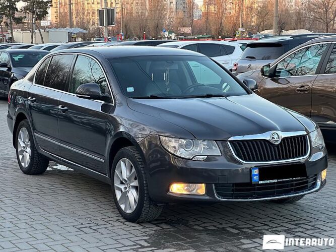 Skoda Superb 32 interauto-car