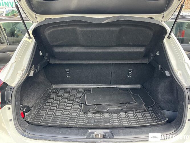 Nissan Qashqai 52 interauto-car