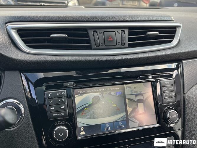 Nissan Qashqai 44 interauto-car