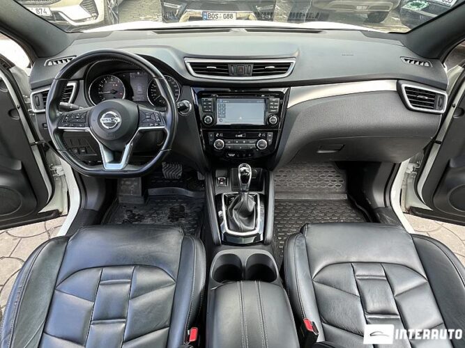 Nissan Qashqai 40 interauto-car