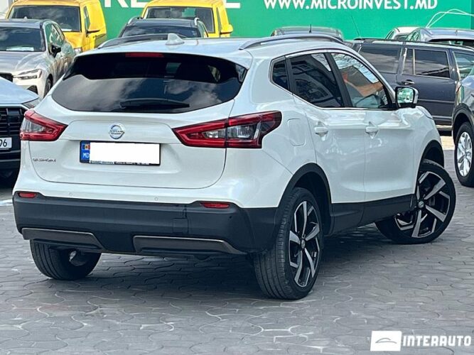 Nissan Qashqai 35 interauto-car