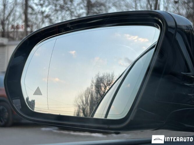 Mercedes E 200 36 interauto-car